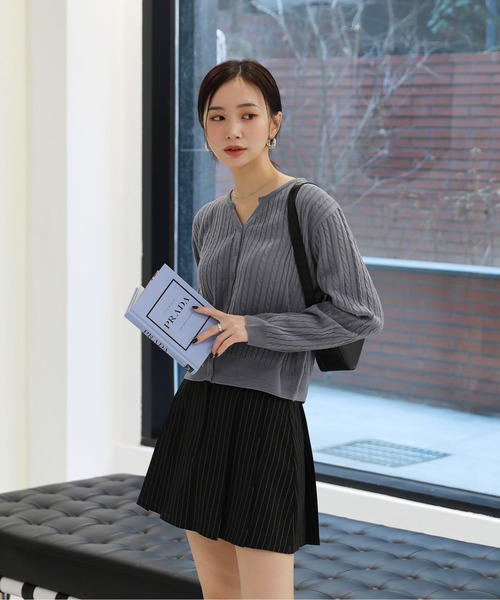 by muni:r(バイ ムニール)の「ローライズプリーツスカート(スカート・レディース・ブラック/ベージュ/ピンク・SMALL/MEDIUM)」の8枚目の写真