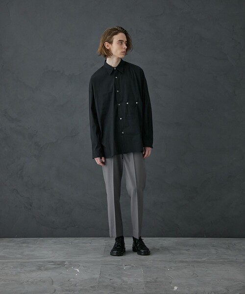 PUBLIC TOKYO（パブリックトウキョウ）の「レイヤードオーバーシャツ（シャツ/ブラウス・メンズ・ホワイト/ブラック・1/2）」の18枚目の写真