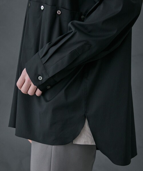 PUBLIC TOKYO（パブリックトウキョウ）の「レイヤードオーバーシャツ（シャツ/ブラウス・メンズ・ホワイト/ブラック・1/2）」の12枚目の写真