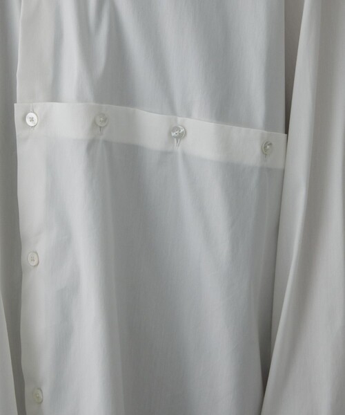 PUBLIC TOKYO（パブリックトウキョウ）の「レイヤードオーバーシャツ（シャツ/ブラウス・メンズ・ホワイト/ブラック・1/2）」の8枚目の写真