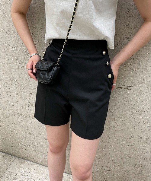 EPIMI E'PIMMY（エピミエピミー）の「金ボタンマリンショートパンツ（その他パンツ・レディース・ブラック/ネイビー/ブルー/アイボリー・MEDIUM）」の2枚目の写真