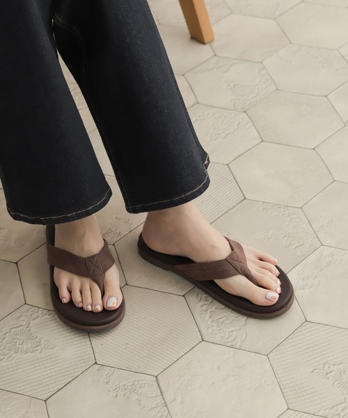 URBAN RESEARCH DOORS（アーバンリサーチドアーズ）の「スエードコンビトングサンダル（サンダル・レディース・ダークブラウン/ベージュ・36/37/38）」の9枚目の写真