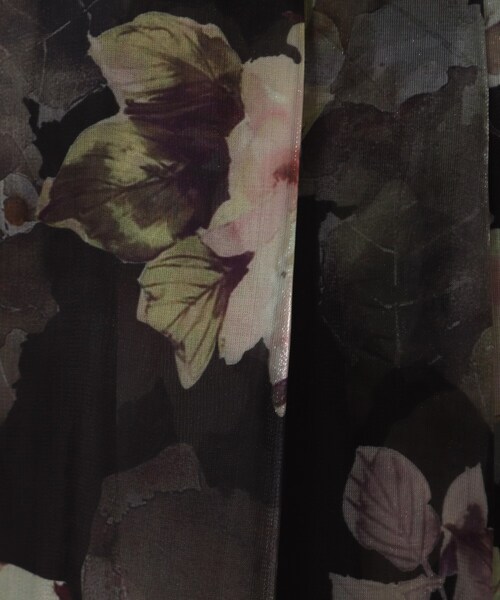 couture brooch（クチュールブローチ）の「◆花柄/シアー素材　フラワープリントフレアスカート（スカート・レディース・ホワイト系3/ブラック系・40/38/42/36）」の5枚目の写真