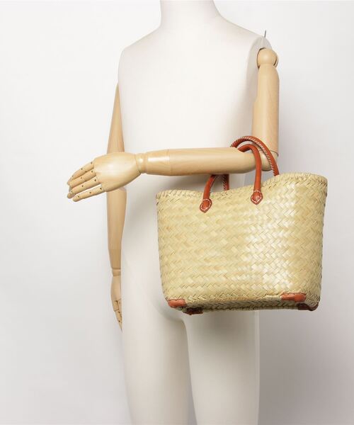 MIDWEST(ミッドウエスト)の「AFRICAN MARKET LINDA BASKET BAG LEATHER HANDLE SMA(ショルダーバッグ・レディース・ベージュ・FREE)」の5枚目の写真