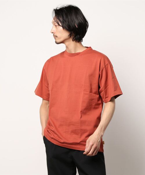 291295=HOMME(ニーキューイチニーキューゴーオム)の「【291295=HOMME 】 製品染め クルーネック SS TEE/Tシャツ(Tシャツ/カットソー・メンズ・ベージュ/カーキ/ブルー系その他/レンガ・2/3)」の4枚目の写真