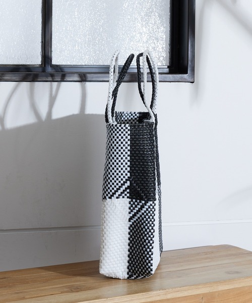 OUVRAGE CLASSE（ウヴラージュクラス）の「【Moon Bird／ムーンバード】メルカドバック【S】縦長（トートバッグ・レディース・ブラック/ゴールド・FREE）」の7枚目の写真