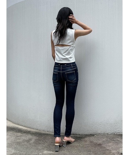 ENVYM（アンビー）の「ハイウエストスキニーＰＴ（デニムパンツ・レディース・インディゴブルー/ブラック・M/S/XS）」の15枚目の写真