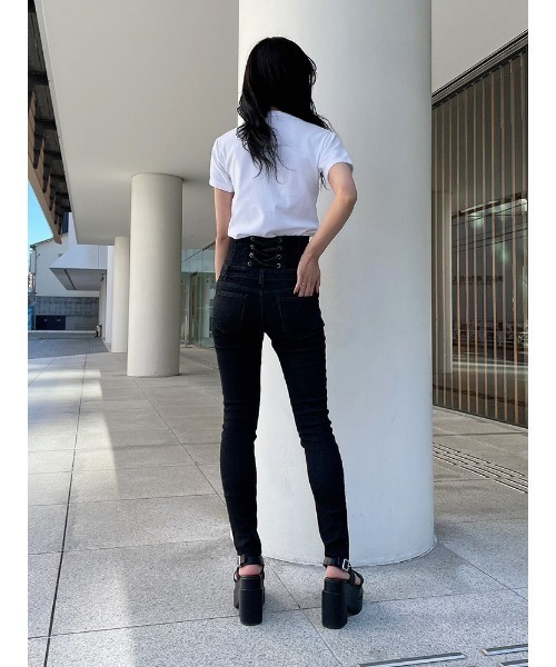 ENVYM（アンビー）の「ハイウエストスキニーＰＴ（デニムパンツ・レディース・インディゴブルー/ブラック・M/S/XS）」の11枚目の写真