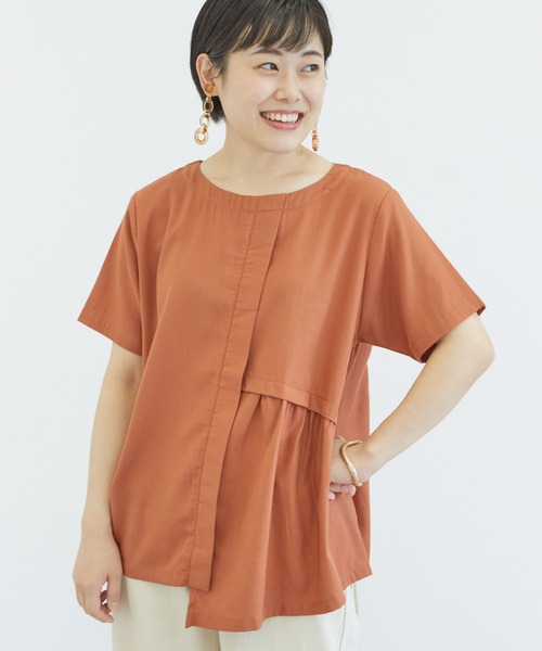 CRAFT STANDARD BOUTIQUE(クラフトスタンダードブティック)の「アシンメトリーギャザーブラウス *◆(Tシャツ/カットソー・レディース・ブラック/オフホワイト/オレンジ/グリーン・FREE)」の4枚目の写真