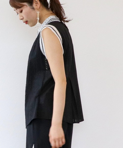 Three Four Time（ｽﾘｰﾌｫｰﾀｲﾑ）の「レース刺繍ノースリーブブラウス（シャツ/ブラウス・レディース・ブラック/オフホワイト・FREE）」の8枚目の写真