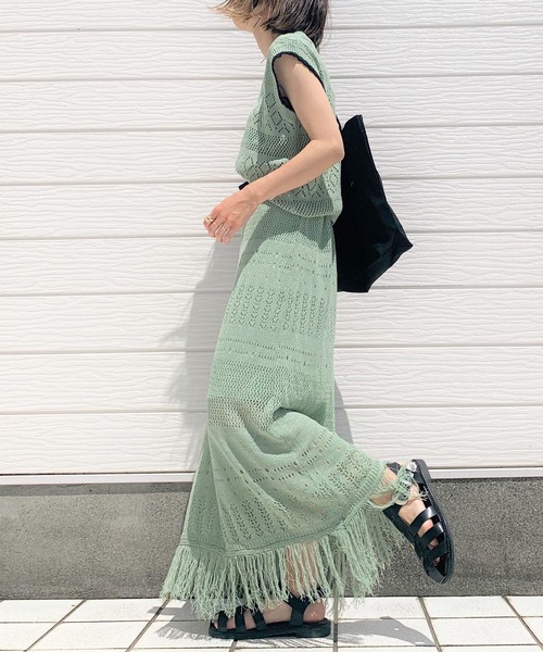 Q（キュー）の「バイカラークロシェ セットアップ（ワンピース・レディース・オリーブ/アイボリー・MEDIUM）」の2枚目の写真