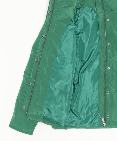ROXY(ロキシー)の「ROXY SKATE/ロキシースケート ビッグシルエット/オーバーサイズ /無地/総柄ワンポイントロゴダウンジャケット RJK224601T(ダウンジャケット/コート・レディース・グリーン/マルチ/ブラック・L/M)」の5枚目の写真