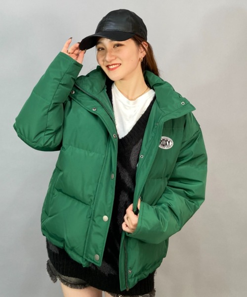 ROXY(ロキシー)の「ROXY SKATE/ロキシースケート ビッグシルエット/オーバーサイズ /無地/総柄ワンポイントロゴダウンジャケット RJK224601T(ダウンジャケット/コート・レディース・グリーン/マルチ/ブラック・L/M)」の3枚目の写真