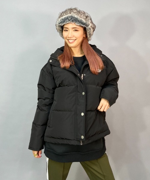 ROXY(ロキシー)の「ROXY SKATE/ロキシースケート ビッグシルエット/オーバーサイズ /無地/総柄ワンポイントロゴダウンジャケット RJK224601T(ダウンジャケット/コート・レディース・グリーン/マルチ/ブラック・L/M)」の10枚目の写真