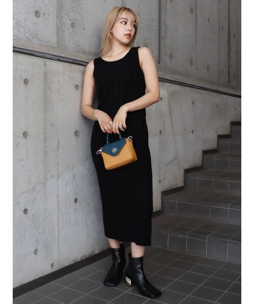 EVRIS（エヴリス）の「バイカラーミニショルダーバッグ（ショルダーバッグ・レディース・ブラック/イエロー/ブルー・FREE）」の13枚目の写真