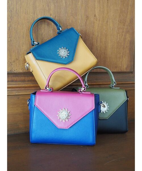 EVRIS（エヴリス）の「バイカラーミニショルダーバッグ（ショルダーバッグ・レディース・ブラック/イエロー/ブルー・FREE）」の17枚目の写真