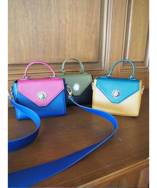 EVRIS（エヴリス）の「バイカラーミニショルダーバッグ（ショルダーバッグ・レディース・ブラック/イエロー/ブルー・FREE）」の18枚目の写真