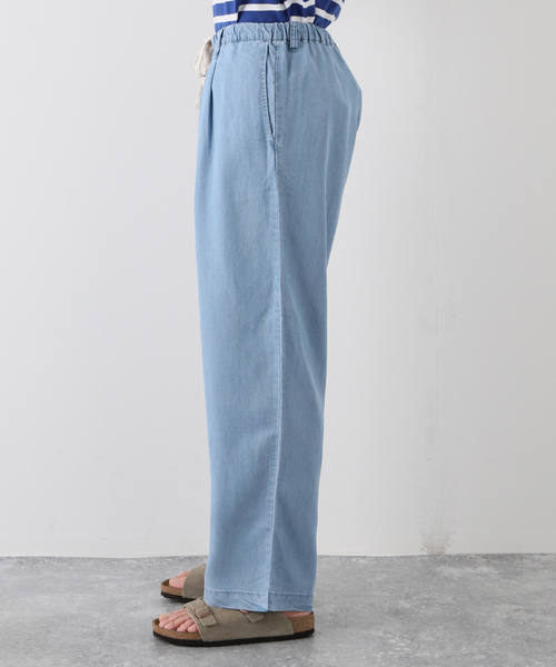 B.C STOCK(ベーセーストック)の「ドレープ DENIM LIKE イージーパンツ(その他パンツ・メンズ・ライトブルー/ブルー・MEDIUM/LARGE)」の12枚目の写真