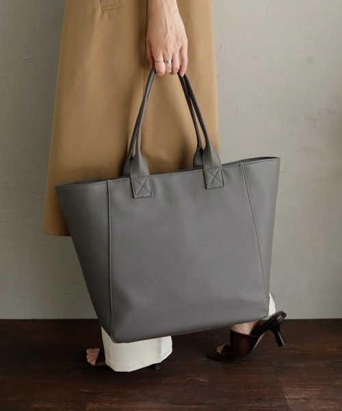 VitaFelice（ヴィータフェリーチェ）の「大容量ビジネストートバッグ（トートバッグ・メンズ・ブラック/グレー系その他/グレー/ネイビー・FREE）」の9枚目の写真