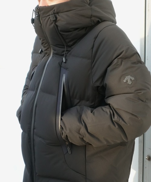 DESCENTE ALLTERRAIN（デサント　オルテライン）の「水沢ダウンBIG "マウンテニア" / MIZUSAWA DOWN OVERSIZED JACKET "MOUNTAINEER"   オルテライン　日本製　耐水（ダウンジャケット/コート・メンズ・ネイビー/ブラウン/イエロー系/ブラック・LARGE/X-LARGE/MEDIUM/SMALL）」の12枚目の写真