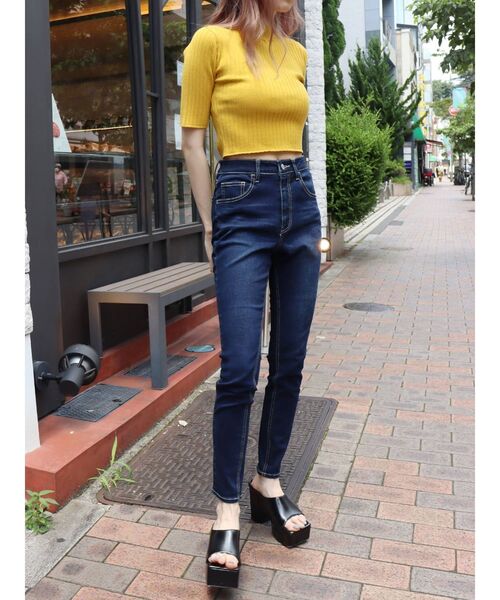 EVRIS(エヴリス)の「ストレッチスキニーデニムパンツ(デニムパンツ・レディース・ライトブルー/ブラック/ブルー・X-SMALL/SMALL/MEDIUM)」の7枚目の写真