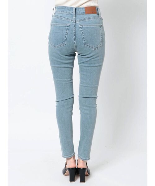 EVRIS(エヴリス)の「ストレッチスキニーデニムパンツ(デニムパンツ・レディース・ライトブルー/ブラック/ブルー・X-SMALL/SMALL/MEDIUM)」の19枚目の写真