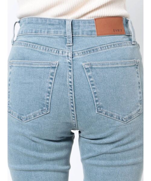 EVRIS(エヴリス)の「ストレッチスキニーデニムパンツ(デニムパンツ・レディース・ライトブルー/ブラック/ブルー・X-SMALL/SMALL/MEDIUM)」の21枚目の写真