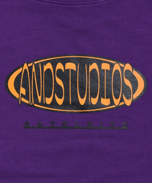 ANDSTUDIOS（アンドステュディオス）の「ANDSTUDIOS（アンドステュディオス）ELLIPSE LOGO クルーネック ビッグシルエット スウェット トレーナー（スウェット・レディース・ブラック/クリーム/ワインレッド/パープル/グリーン/グレー/カーキ・ONE SIZE）」の14枚目の写真