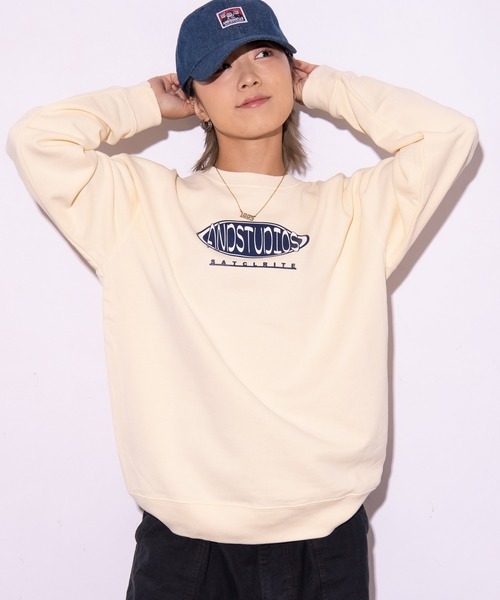 ANDSTUDIOS（アンドステュディオス）の「ANDSTUDIOS（アンドステュディオス）ELLIPSE LOGO クルーネック ビッグシルエット スウェット トレーナー（スウェット・レディース・ブラック/クリーム/ワインレッド/パープル/グリーン/グレー/カーキ・ONE SIZE）」の18枚目の写真