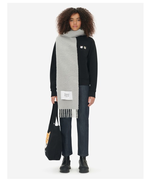 Maison Kitsune（メゾンキツネ）の「MONOCHROME DOUBLE FOX HEAD ADJUSTED SWEATSHIRT（スウェット・レディース・ブラック/カーキ系・S/M/L）」の5枚目の写真