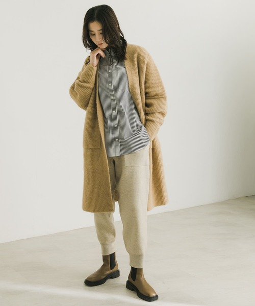 URBAN RESEARCH(アーバンリサーチ)の「モヘヤMIXストレッチガウンカーディガン(カーディガン/ボレロ・レディース・ベージュ/チャコールグレー・FREE)」の21枚目の写真