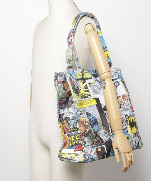 Guess（ゲス）の「GUESS Originals x Batman Printed Tote（トートバッグ・メンズ・その他・ONE SIZE）」の3枚目の写真