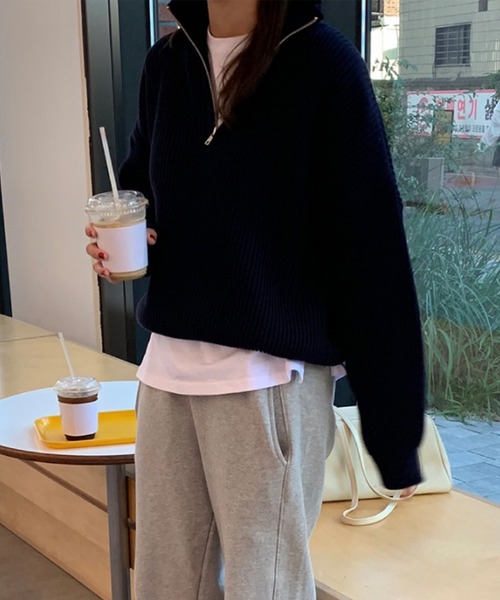 DAY CLOSET（デイ クローゼット）の「【2WAY可能/ハイネックorハーフジップ】長袖ノームコアドロップショルダーリブニットセーター 秋冬 レディース（ニット/セーター・レディース・クリーム/ネイビー/ピンク・ONE SIZE）」の10枚目の写真