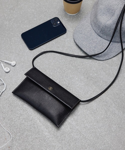 So359 Connect R russet(ラシット)の「《soeru》スマホショルダー(SO-359)(ショルダーバッグ)」 - WEAR