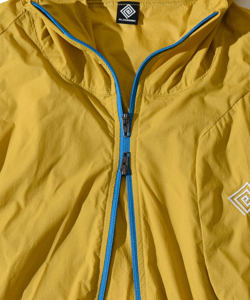 ELDORESO(エルドレッソ)の「Tergat Packable Jacket / テルガトパッカブルジャケット(ナイロンジャケット・メンズ・ブラック/レッド・SMALL/MEDIUM/LARGE/X-SMALL)」の16枚目の写真