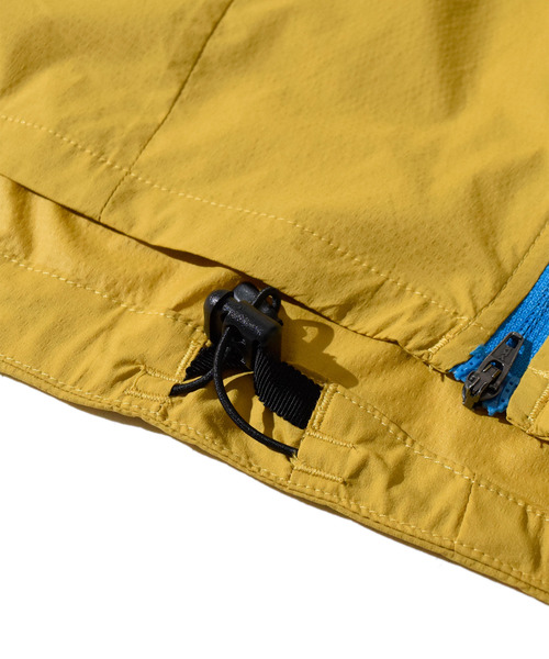 ELDORESO(エルドレッソ)の「Tergat Packable Jacket / テルガトパッカブルジャケット(ナイロンジャケット・メンズ・ブラック/レッド・SMALL/MEDIUM/LARGE/X-SMALL)」の20枚目の写真