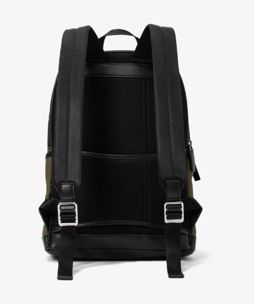 MICHAEL KORS（マイケルコース）の「KENT UTILITY PKT BKPK バック 