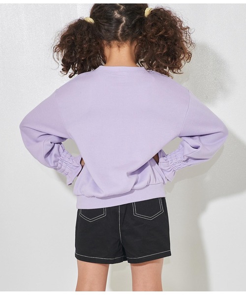 ANAP kids（アナップキッズ）の「ネックレス付きカレッジ裏毛トレーナー（スウェット・キッズ・ブラック/グレー/ラベンダー・110cm/120cm/130cm）」の5枚目の写真