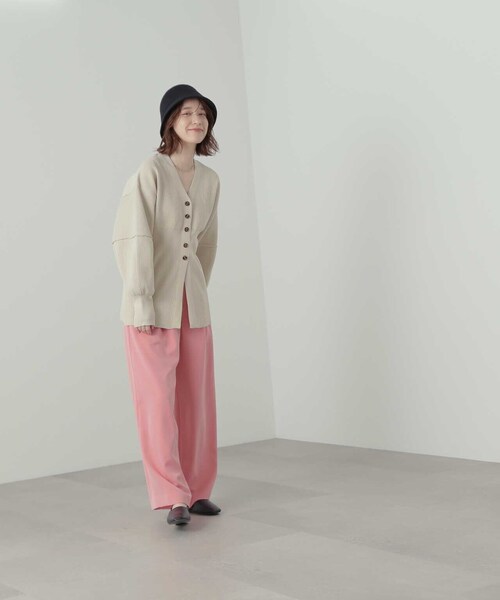 N.（N. Natural Beauty Basic）（エヌエヌナチュラルビューティーベーシック）の「◆ウエストコンシャスロングフォルムカーディガン（カーディガン/ボレロ・レディース・オフホワイト/カーキ/ベージュ・MEDIUM）」の14枚目の写真