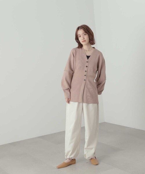 N.（N. Natural Beauty Basic）（エヌエヌナチュラルビューティーベーシック）の「◆ウエストコンシャスロングフォルムカーディガン（カーディガン/ボレロ・レディース・オフホワイト/カーキ/ベージュ・MEDIUM）」の18枚目の写真