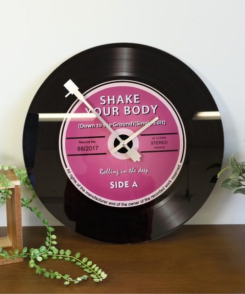 emesuelee（エメスーリー）の「ガラスレコードウォールクロック レトロ ヴィンテージ 壁掛け（掛け時計・レディース・オレンジ/パープル/イエロー・フリー）」の2枚目の写真