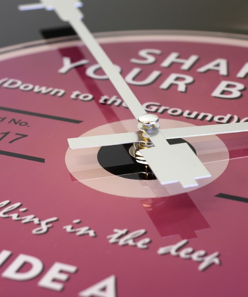 emesuelee（エメスーリー）の「ガラスレコードウォールクロック レトロ ヴィンテージ 壁掛け（掛け時計・レディース・オレンジ/パープル/イエロー・フリー）」の7枚目の写真