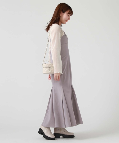 archives（アルシーヴ）の「ホルターマーメイドキャミワンピース（ワンピース・レディース・アイボリー/ブラック/グレイッシュベージュ・MEDIUM）」の15枚目の写真