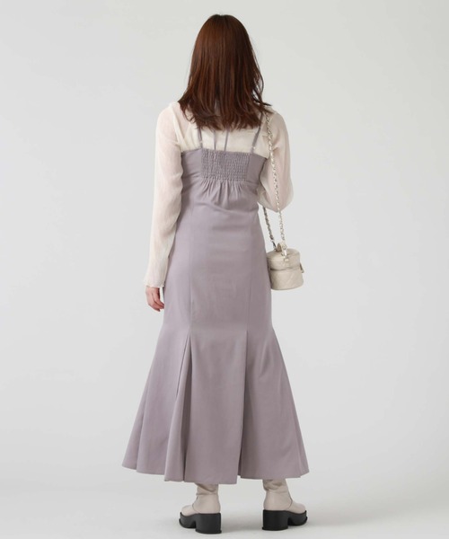 archives（アルシーヴ）の「ホルターマーメイドキャミワンピース（ワンピース・レディース・アイボリー/ブラック/グレイッシュベージュ・MEDIUM）」の12枚目の写真