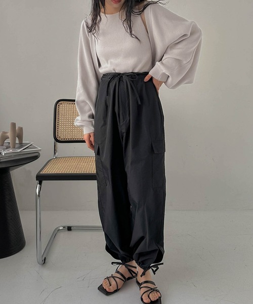 hellam(へラム)の「ナイロンカーゴパンツ(カーゴパンツ・レディース・アイボリー/パープル/カーキ/ブラック・FREE)」の19枚目の写真