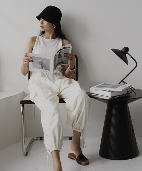 hellam(へラム)の「ナイロンカーゴパンツ(カーゴパンツ・レディース・アイボリー/パープル/カーキ/ブラック・FREE)」の8枚目の写真