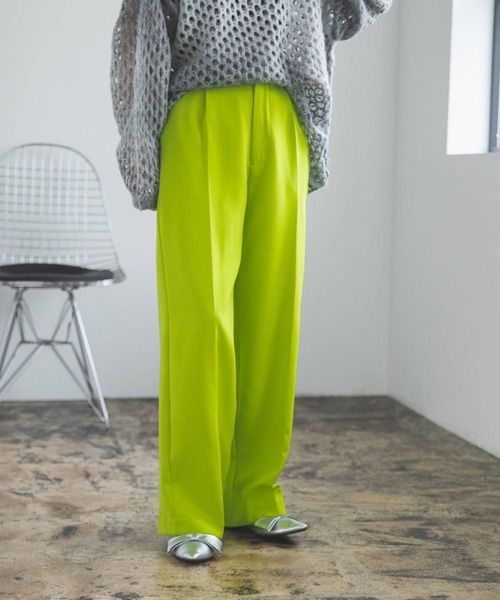 bohmal（ボマール）の「タックワイドストレートスラックスパンツ（スラックス・レディース・ネイビー/ブラック/ライム・MEDIUM/SMALL/LARGE）」の2枚目の写真