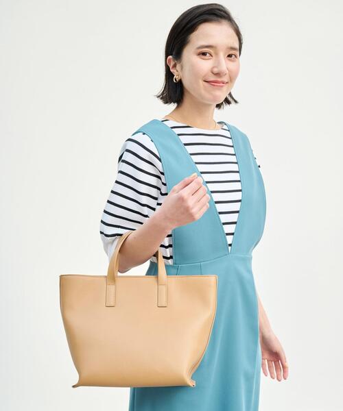 ソフトレザーのグリーン目玉トートバック green label relaxing（グリーンレーベルリラクシング）の「ソフト
