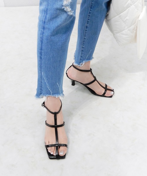 minia（ミニア）の「Tストラップナローサンダル（サンダル・レディース・ブラック/アイボリー/シルバー/カーキ/ブラウン・LL/S/M/L）」の3枚目の写真