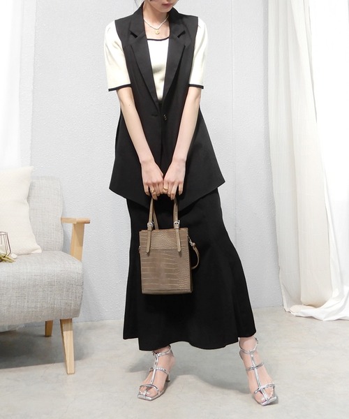 minia（ミニア）の「Tストラップナローサンダル（サンダル・レディース・ブラック/アイボリー/シルバー/カーキ/ブラウン・LL/S/M/L）」の13枚目の写真